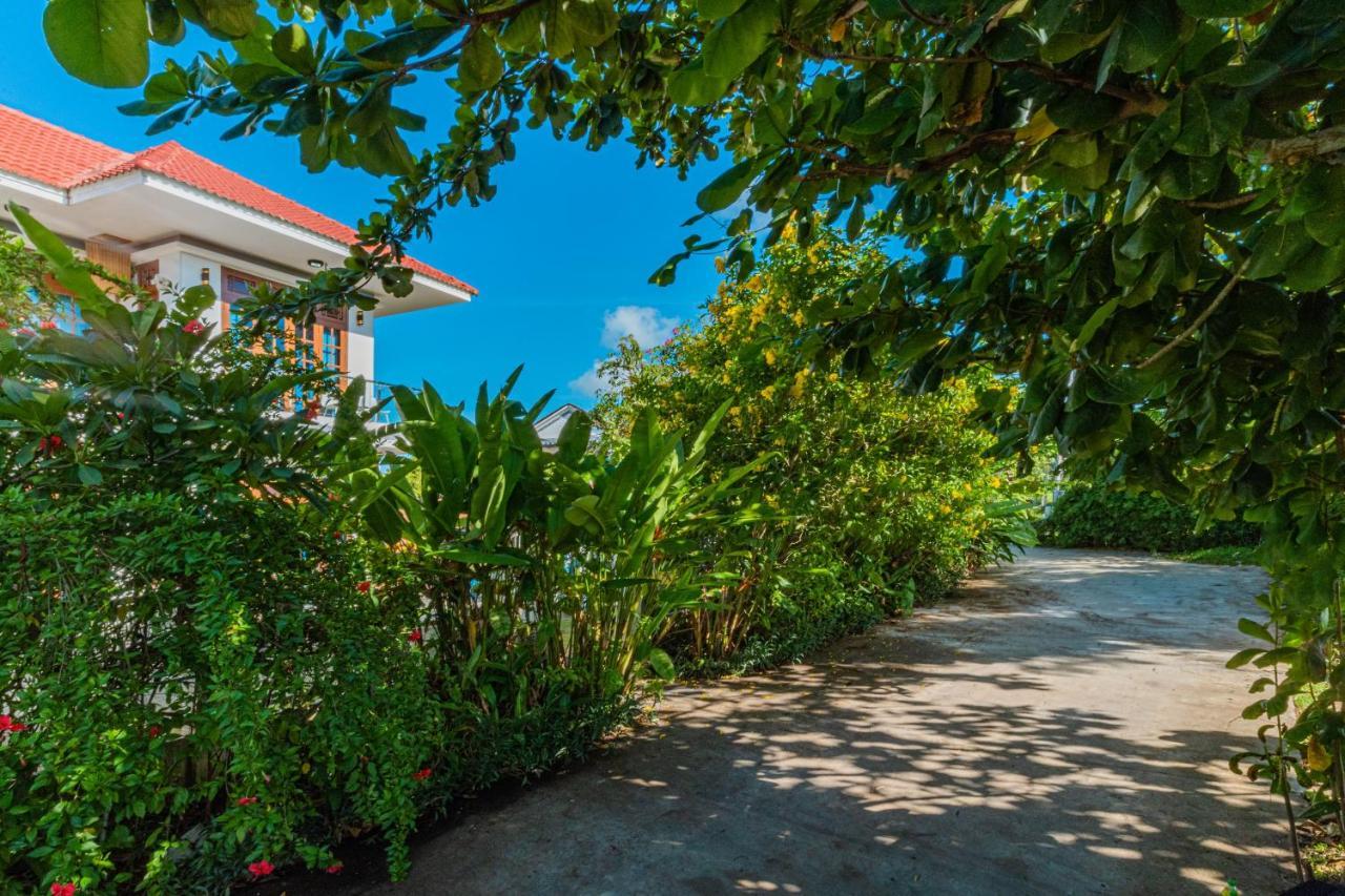 Song River Homestay Hội An Buitenkant foto